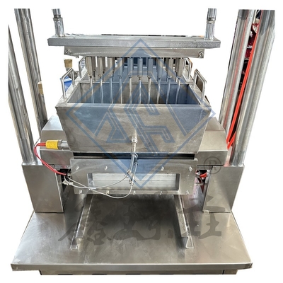 高生産性のための機械的なハードキャンディの注ぎ機 40-50kg/h 生産ライン